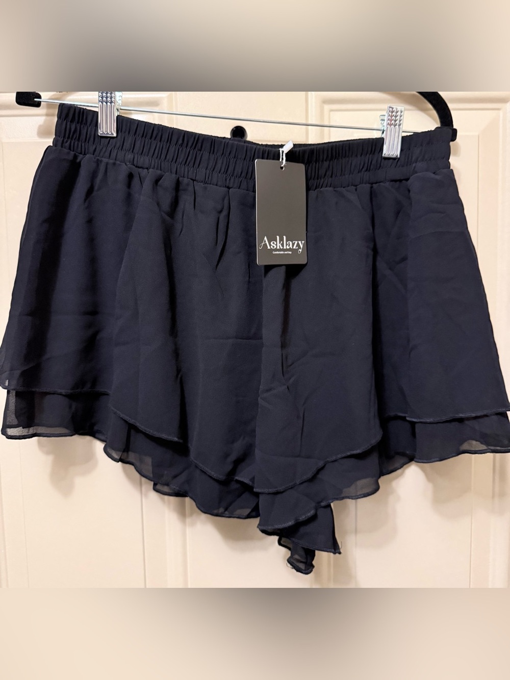 Asklazy Women's Black Ruffled Chiffon Shorts Size Large